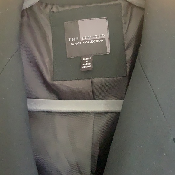 Blazer - Picture 2 of 5